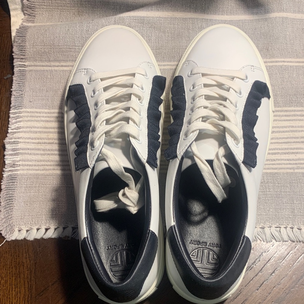 Tory Burch White and Black ruffled womens sneakers size 7.5 NWOT